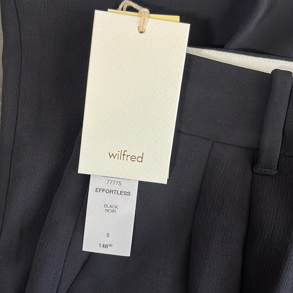 Aritzia color black Effortless Pant - Picture 2 of 5